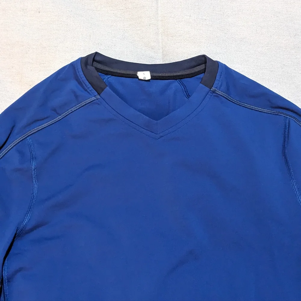 2 for $50! Lululemon Running performance long sleeve mens S - Picture 3 of 7